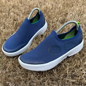 OOFOS Oomg eeZee Low Top Recovery Shoes Men’s 9.5 Blue Pull On Comfort